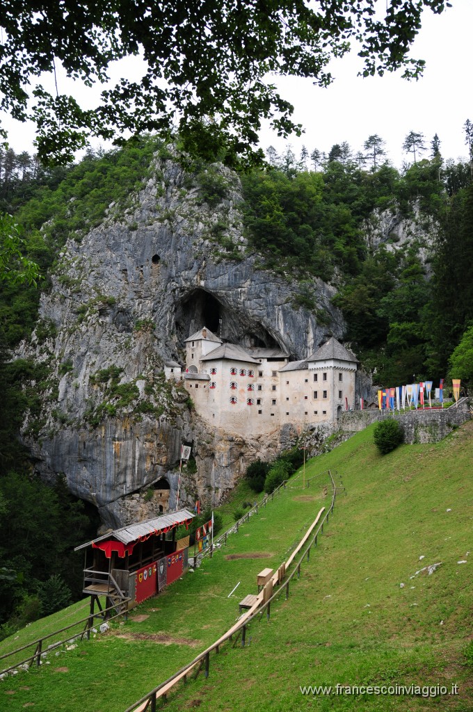 Castello di Predjama  2011.07.27_1.JPG